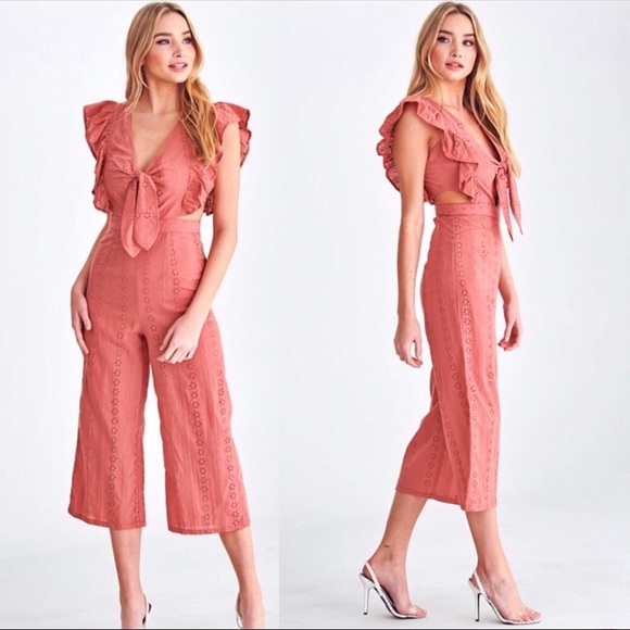 NEW! Ruffle Sleeve Open Back Cropped Jumpsuit - Picture 4 of 6